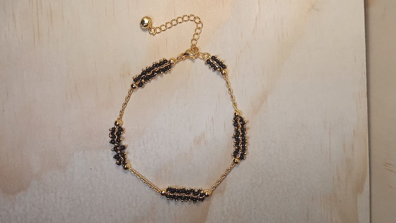 Tobillera Black Cluster Beads
